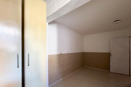 Casa à venda com 70m², 3 quartos e 2 vagasQuarto 3
