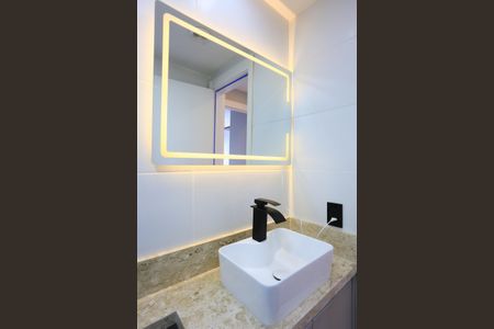 Apartamento à venda com 43m², 2 quartos e 1 vaga Apartamento à venda com 43m², 2 quartos e 1 vagaBanheiro