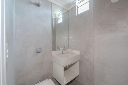 Banheiro de apartamento para alugar com 1 quarto, 38m² em Consolação, São Paulo