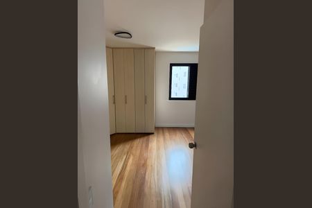 Apartamento para alugar com 3 quartos, 118m² em Jardim Vila Mariana, São Paulo