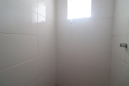 Casa de condomínio à venda com 290m², 9 quartos e 4 vagasBanheiro kit net 03