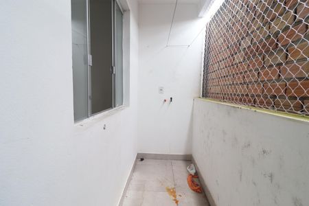 Casa de condomínio à venda com 290m², 9 quartos e 4 vagasLavanderia kit net 03