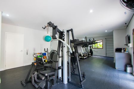 Apartamento à venda com 124m², 4 quartos e 4 vagasÁrea comum - Academia