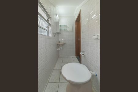 Lavabo de casa para alugar com 3 quartos, 100m² em Jardim Aeroporto, São Paulo