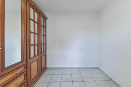 Quarto 1 de casa para alugar com 3 quartos, 100m² em Jardim Aeroporto, São Paulo