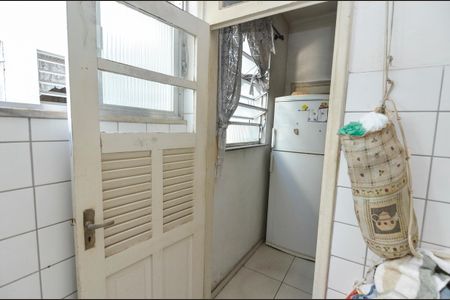 Apartamento para alugar com 80m², 3 quartos e 1 vagaÁrea de Serviço