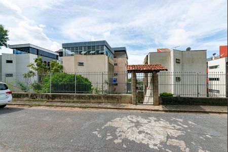 Apartamento para alugar com 78m², 3 quartos e 1 vaga Apartamento para alugar com 78m², 3 quartos e 1 vagaFachada