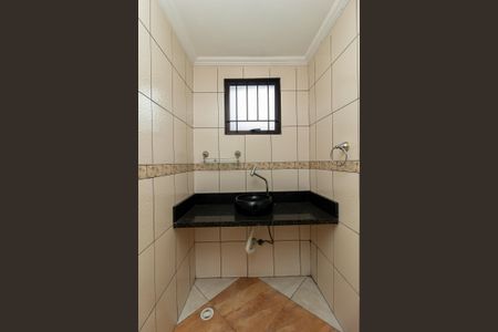 Casa para alugar com 256m², 2 quartos e 3 vagas Casa para alugar com 256m², 2 quartos e 3 vagasLavabo