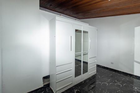 Casa para alugar com 256m², 2 quartos e 3 vagas Casa para alugar com 256m², 2 quartos e 3 vagasSuíte 1