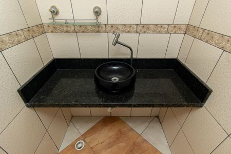 Casa para alugar com 256m², 2 quartos e 3 vagas Casa para alugar com 256m², 2 quartos e 3 vagasLavabo