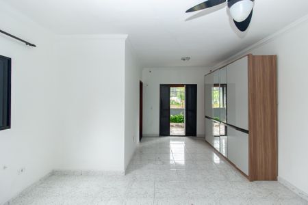 Casa para alugar com 256m², 2 quartos e 3 vagas Casa para alugar com 256m², 2 quartos e 3 vagasSuíte 2