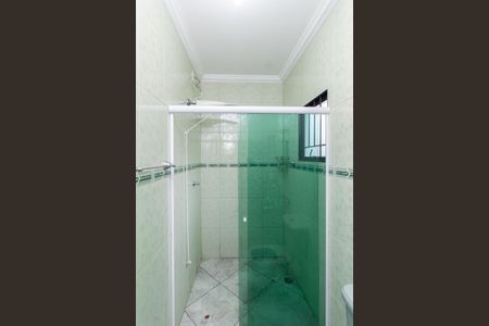 Casa para alugar com 256m², 2 quartos e 3 vagas Casa para alugar com 256m², 2 quartos e 3 vagasBanheiro da Suíte 2