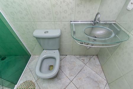 Casa para alugar com 256m², 2 quartos e 3 vagas Casa para alugar com 256m², 2 quartos e 3 vagasBanheiro da Suíte 2