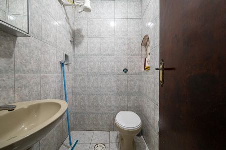 Casa para alugar com 130m², 3 quartos e 2 vagasEdícula - Banheiro