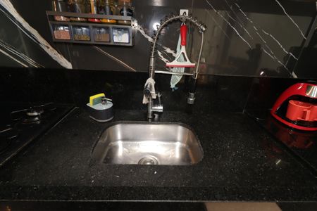 Casa de condomínio à venda com 132m², 3 quartos e 2 vagasCozinha - Pia