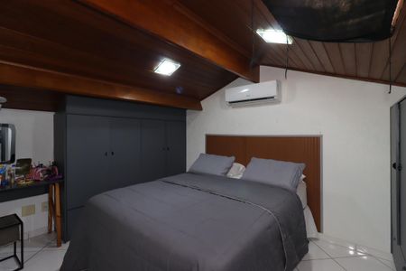 Casa de condomínio à venda com 132m², 3 quartos e 2 vagasQuarto 3