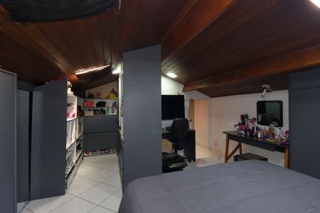 Casa de condomínio à venda com 132m², 3 quartos e 2 vagasQuarto 3