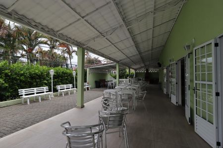 Casa de condomínio à venda com 132m², 3 quartos e 2 vagasÁrea Comum - Salão de Festas