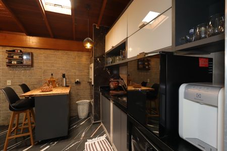 Casa de condomínio à venda com 132m², 3 quartos e 2 vagasÁrea de Serviço