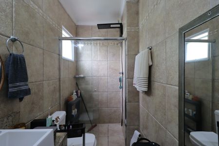 Casa de condomínio à venda com 132m², 3 quartos e 2 vagasBanheiro