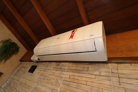 Casa de condomínio à venda com 132m², 3 quartos e 2 vagasÁrea Gourmet - Ar condicionado