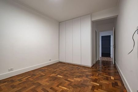 Apartamento para alugar com 130m², 3 quartos e 1 vaga Apartamento para alugar com 130m², 3 quartos e 1 vagaSuíte