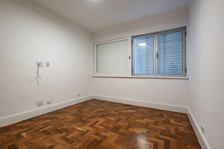 Apartamento para alugar com 130m², 3 quartos e 1 vaga Apartamento para alugar com 130m², 3 quartos e 1 vagaSuíte