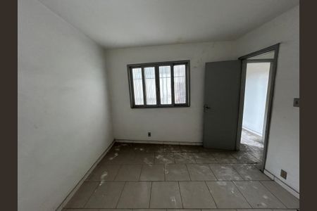 Quarto de apartamento à venda com 1 quarto, 140m² em Pilares, Rio de Janeiro