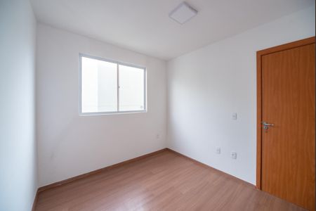 Quarto 2 de apartamento para alugar com 2 quartos, 40m² em Florescente, Viamão