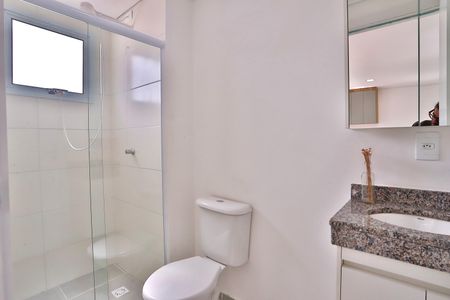Banheiro de kitnet/studio para alugar com 1 quarto, 45m² em Belenzinho, São Paulo