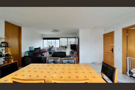 sala  de apartamento à venda com 3 quartos, 125m² em Funcionários, Belo Horizonte