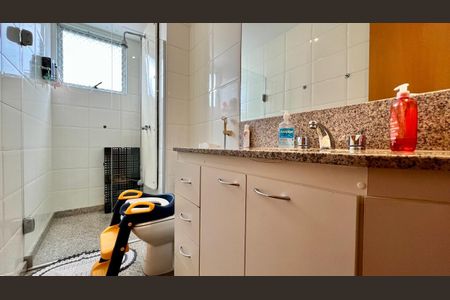 Apartamento à venda com 125m², 3 quartos e 2 vagasbanho