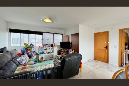 Apartamento à venda com 125m², 3 quartos e 2 vagassala 