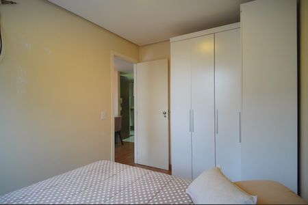 Quarto 1 de apartamento para alugar com 2 quartos, 48m² em Santos Dumont, São Leopoldo