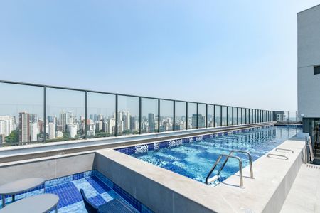 Studio à venda com 22m², 1 quarto e sem vagaPiscina