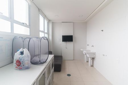 Studio para alugar com 40m², 1 quarto e 1 vaga Studio para alugar com 40m², 1 quarto e 1 vagaLavanderia