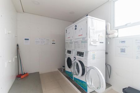 Studio para alugar com 40m², 1 quarto e 1 vaga Studio para alugar com 40m², 1 quarto e 1 vagaLavanderia