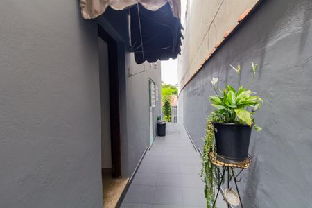 Casa para alugar com 200m², 3 quartos e 2 vagasCorredor