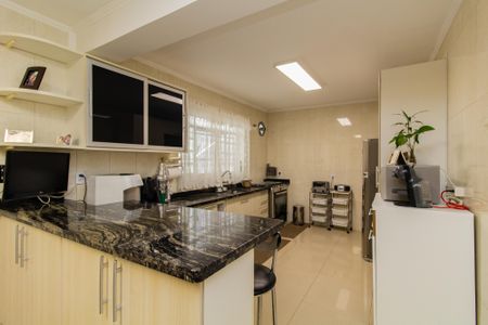 Casa para alugar com 200m², 3 quartos e 2 vagasCozinha