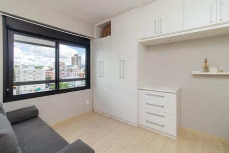 Quarto 1 de apartamento para alugar com 2 quartos, 68m² em Menino Deus, Porto Alegre