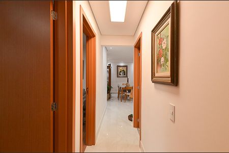 Apartamento à venda com 145m², 3 quartos e 2 vagas Apartamento à venda com 145m², 3 quartos e 2 vagasCorredor