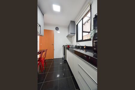 Apartamento à venda com 145m², 3 quartos e 2 vagas Apartamento à venda com 145m², 3 quartos e 2 vagasCozinha