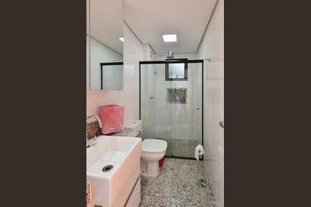 Apartamento à venda com 145m², 3 quartos e 2 vagas Apartamento à venda com 145m², 3 quartos e 2 vagasBanheiro Suíte