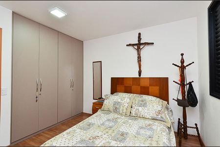 Apartamento à venda com 145m², 3 quartos e 2 vagas Apartamento à venda com 145m², 3 quartos e 2 vagasSuíte