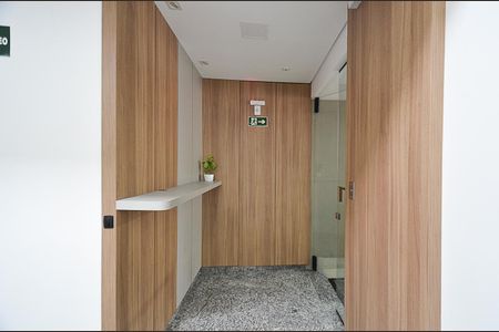 Apartamento à venda com 145m², 3 quartos e 2 vagas Apartamento à venda com 145m², 3 quartos e 2 vagasHall de entrada