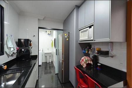 Apartamento à venda com 145m², 3 quartos e 2 vagas Apartamento à venda com 145m², 3 quartos e 2 vagasCozinha