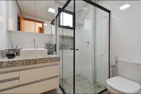 Apartamento à venda com 145m², 3 quartos e 2 vagas Apartamento à venda com 145m², 3 quartos e 2 vagasBanheiro Social