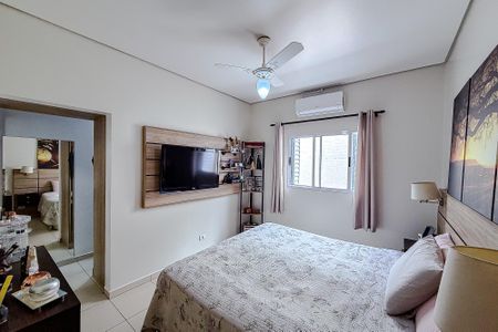 Casa à venda com 250m², 4 quartos e 4 vagasQuarto 4 - Suíte