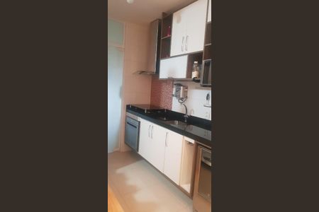 Cozinha de apartamento à venda com 3 quartos, 74m² em Umuarama, Osasco