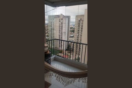 Apartamento à venda com 74m², 3 quartos e 1 vagaVaranda